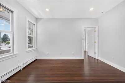 289 Hathaway St, Wallington, NJ 07057 - Photo 12