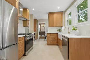 22 Rutgers St, Maplewood, NJ 07040 - Photo 14