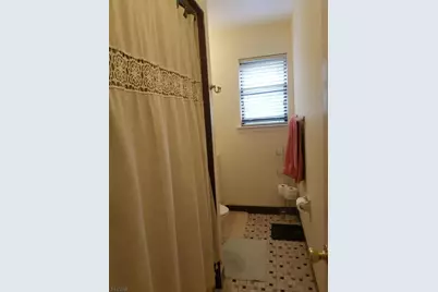806 Yorkshire Dr, Raritan Township, NJ 08822 - Photo 8