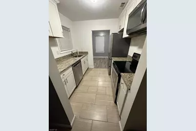 60 Almond Dr, Franklin Township, NJ 08873 - Photo 2