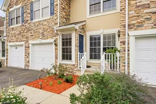 16 Magnolia Way, North Haledon, NJ 07508 - Photo 2