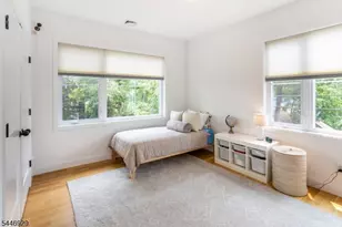 8 Willard Pl, Montclair, NJ 07042 - Photo 16