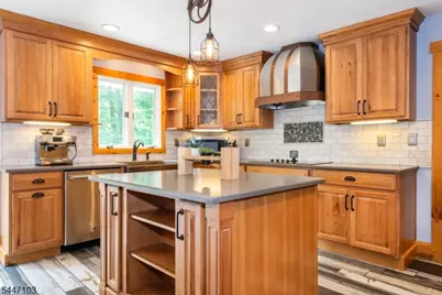 16 Tumbling Brook Rd, Montville Township, NJ 07082 - Photo 14