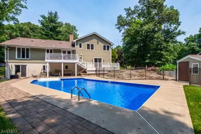 16 Tumbling Brook Rd, Montville Township, NJ 07082 - Photo 2