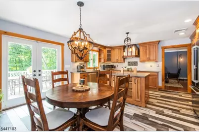 16 Tumbling Brook Rd, Montville Township, NJ 07082 - Photo 12