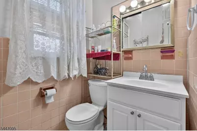 85 N 10th St, Newark, NJ 07107 - Photo 32
