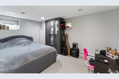 111 Yale Ter, Linden, NJ 07036 - Photo 28