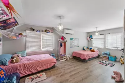 111 Yale Ter, Linden, NJ 07036 - Photo 22