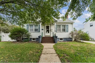 111 Yale Ter, Linden, NJ 07036 - Photo 48