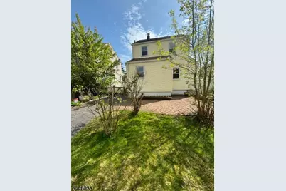 613 Martense Ave, Teaneck Township, NJ 07666 - Photo 22
