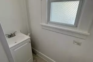 613 Martense Ave, Teaneck Township, NJ 07666 - Photo 18