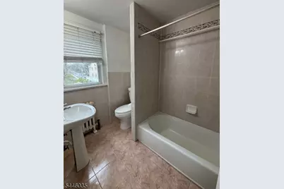 613 Martense Ave, Teaneck Township, NJ 07666 - Photo 16