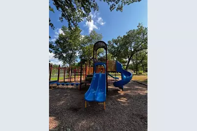 613 Martense Ave, Teaneck Township, NJ 07666 - Photo 26