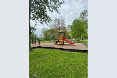 613 Martense Ave, Teaneck Township, NJ 07666 - Photo 28