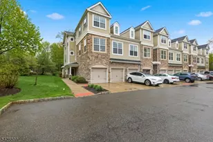 302 Rotando Way, Morris Plains, NJ 07950 - Photo 2