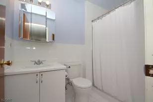 27 Gracie Rd, East Hanover Township, NJ 07936 - Photo 14