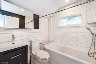 42 St Johns Ave, Parsippany, NJ 07878 - Photo 18