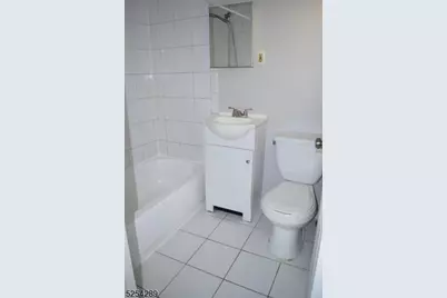 112 B Minnehaha Blvd, Parsippany, NJ 07034 - Photo 10
