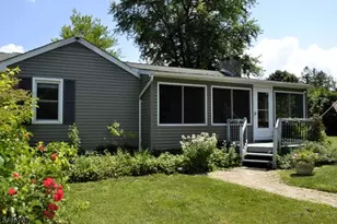 238 Fairview Ave, Hampton Township, NJ 07860 - Photo 4