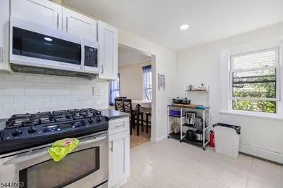 1083 Magnolia Ave, Elizabeth, NJ 07201 - Photo 12
