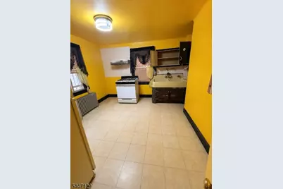 326 Alden St, Orange, NJ 07050 - Photo 4