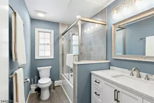 121 Rolling Hill Dr, Long Hill Township, NJ 07946 - Photo 18