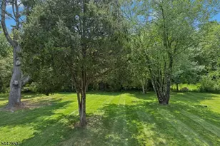121 Rolling Hill Dr, Long Hill Township, NJ 07946 - Photo 34