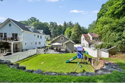92 Carey Ave, Butler, NJ 07405 - Photo 24