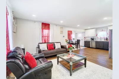 36 Orchard Pl, Irvington, NJ 07111 - Photo 4