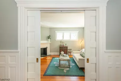 11 N Mountain Ave, Montclair Twp., NJ 07042 - Photo 4