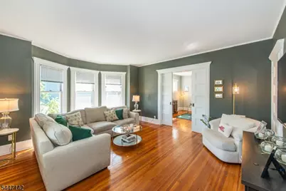 11 N Mountain Ave, Montclair Twp., NJ 07042 - Photo 10