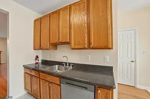 533 Coventry Dr, Nutley, NJ 07110 - Photo 10
