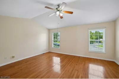 533 Coventry Dr, Nutley, NJ 07110 - Photo 18