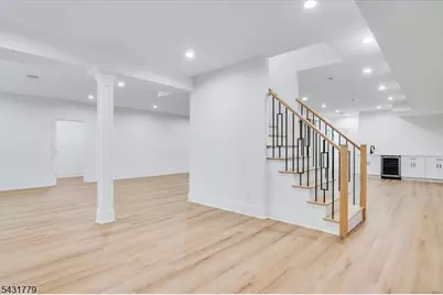 74 Hillside Ave, Livingston, NJ 07039 - Photo 18
