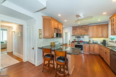11 N Mountain Ave, Montclair Twp., NJ 07042 - Photo 18