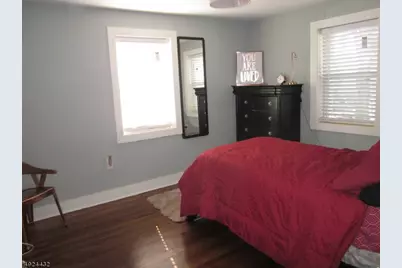914 Oak St, Roselle, NJ 07203 - Photo 8