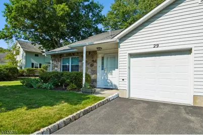 29 Coachlight Dr, Chatham Township, NJ 07928 - Photo 2