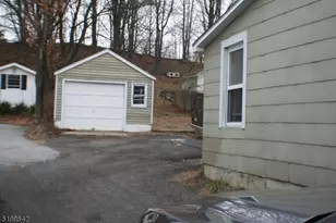 85 Passaic Ave, Ogdensburg, NJ 07439 - Photo 12