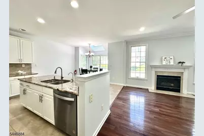 197 Patriot Hill Dr, Bernards Township, NJ 07920 - Photo 10