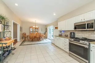 48 Green Ln, Randolph Township, NJ 07869 - Photo 6