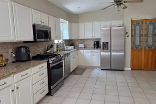48 Green Ln, Randolph Township, NJ 07869 - Photo 4