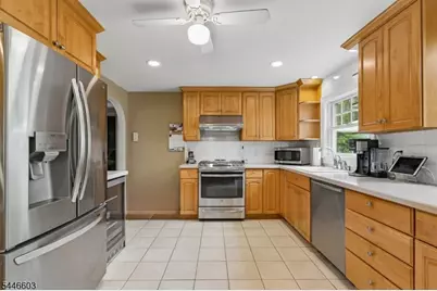 123 Hillside Ave, Livingston, NJ 07039 - Photo 4