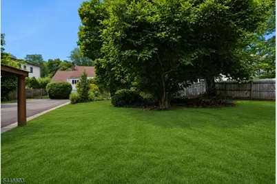123 Hillside Ave, Livingston, NJ 07039 - Photo 26
