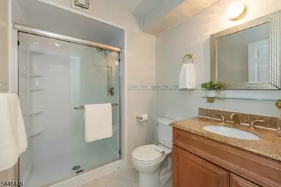 19 Matthew Rd, Wayne, NJ 07470 - Photo 18