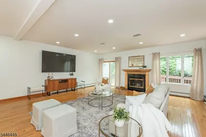 19 Matthew Rd, Wayne, NJ 07470 - Photo 4