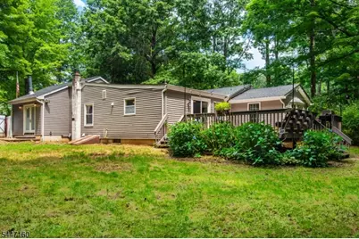 105 Drakestown Rd, Washington Township, NJ 07840 - Photo 32