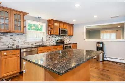 105 Drakestown Rd, Washington Township, NJ 07840 - Photo 10