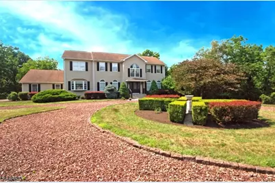 32 Coddington Rd, Readington, NJ 08889 - Photo 2