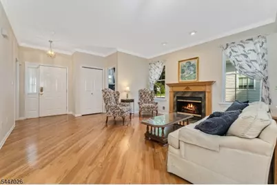26 Indian Plantation St, Raritan Township, NJ 08822 - Photo 4