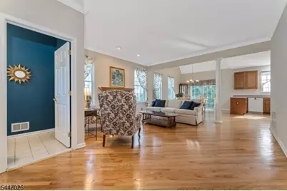 26 Indian Plantation St, Raritan Township, NJ 08822 - Photo 2